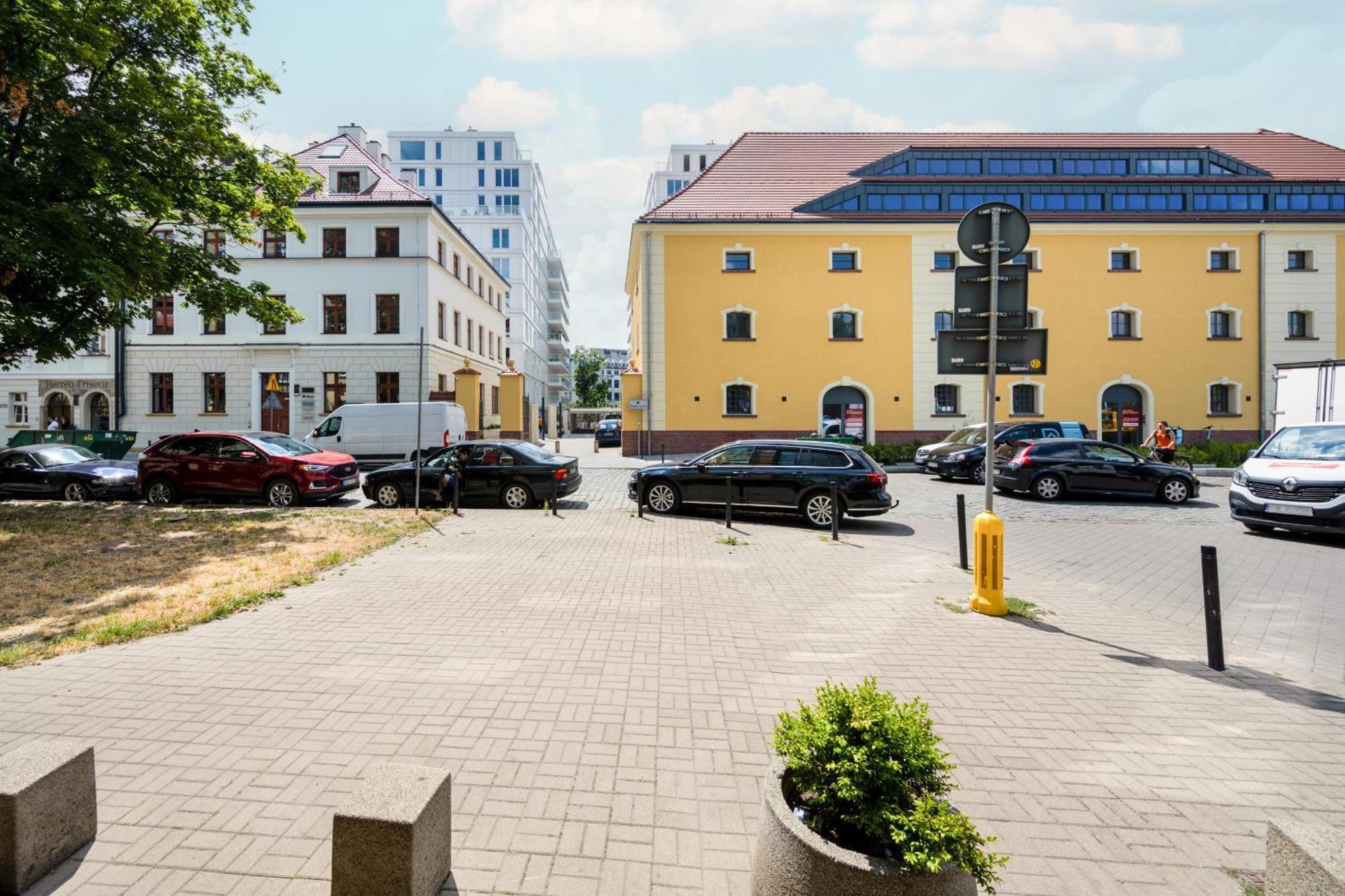 Elegant Apartment With Balcony By The Oder River In Wroclaw By Renters Prestige Екстер'єр фото